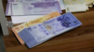 تحديثات الصرف.. سعر الدولار مقابل الليرة السورية في تداولات الساعات الأخيرة أصابت المستهلكين بالذهول من الارتفاعات المتتالية.